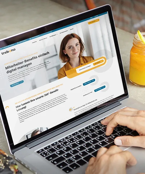 trebono Mitarbeiter-Benefits Website - Startseite auf Laptop-Bildschirm